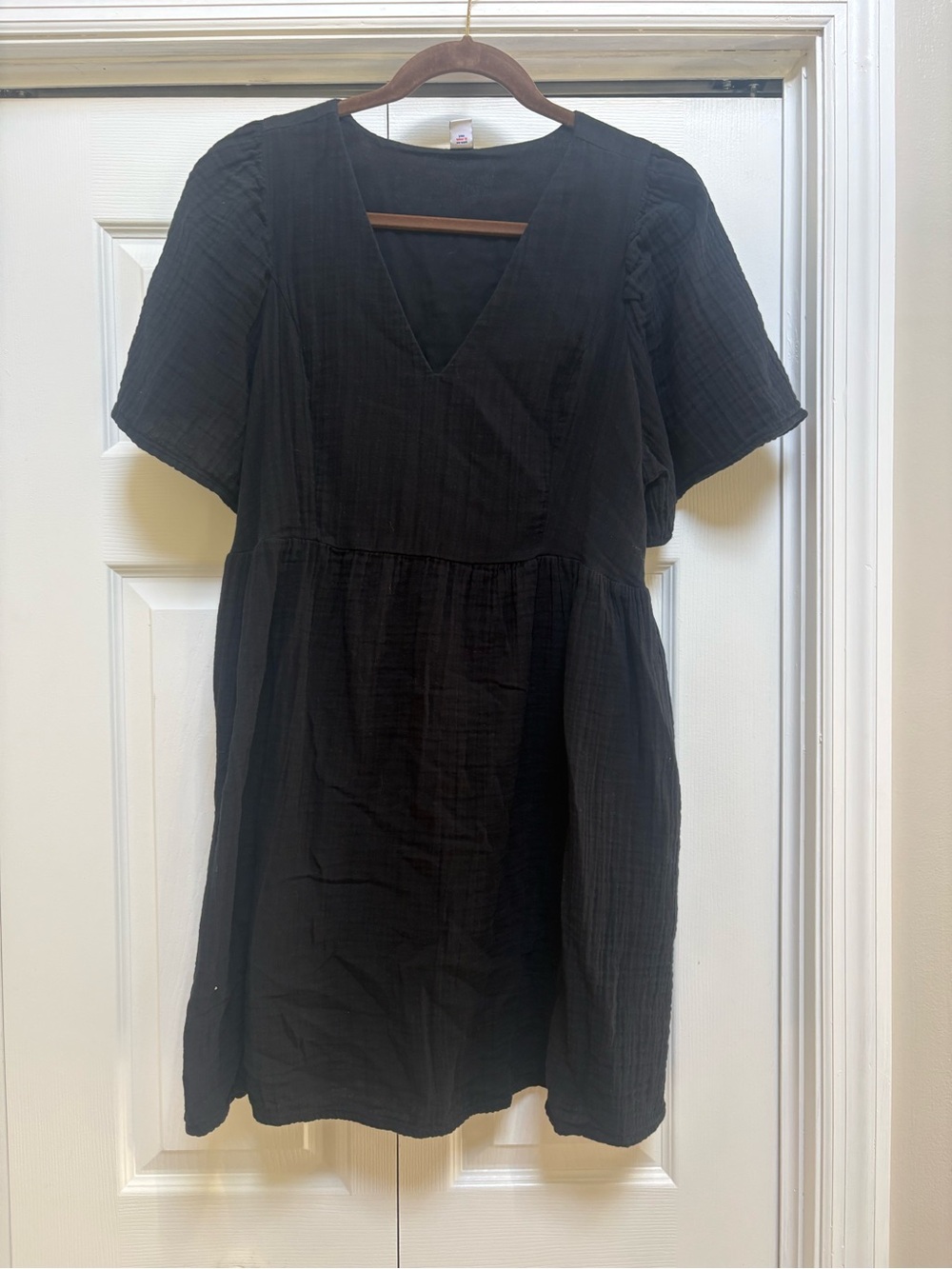 Old Navy Black V-Neck Mini Dress